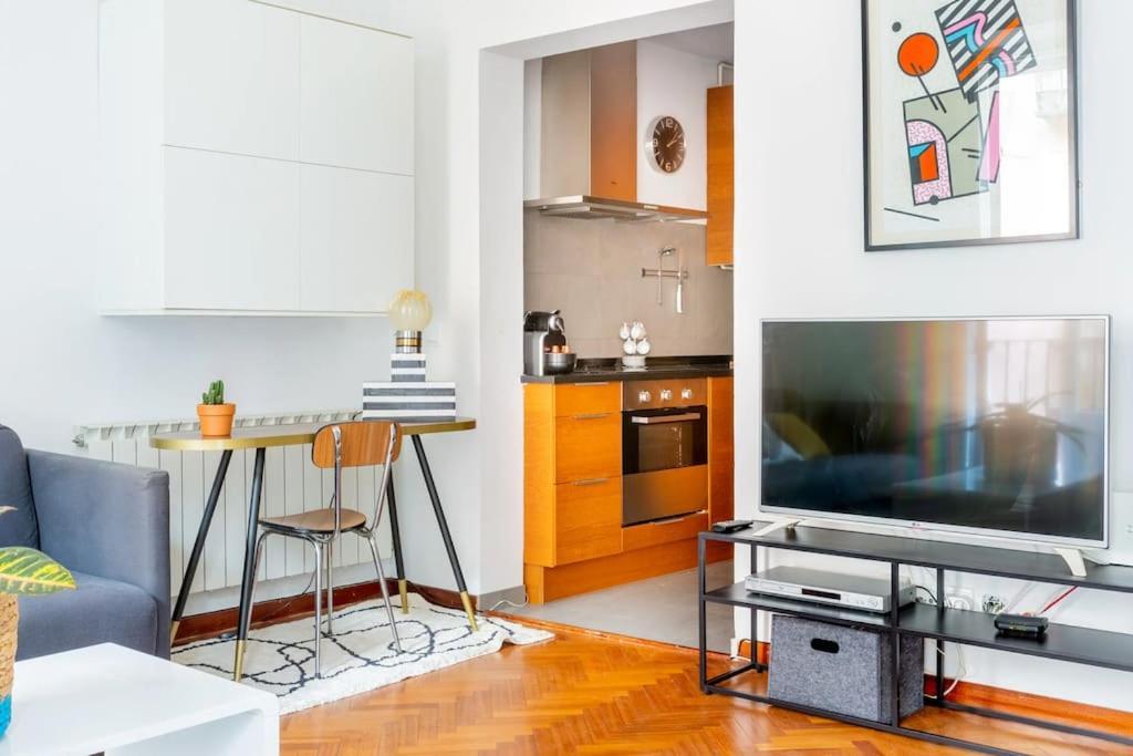 Malasana Beautiful Design Apartment 2Bed 2Bath Madrid Exterior photo
