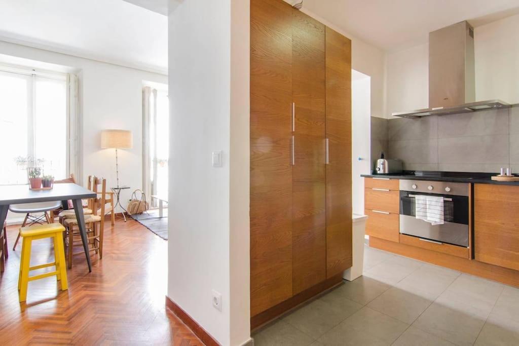 Malasana Beautiful Design Apartment 2Bed 2Bath Madrid Exterior photo