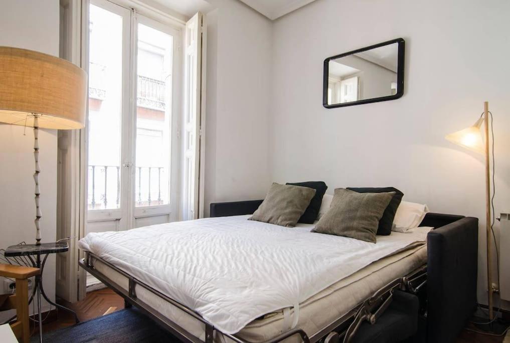 Malasana Beautiful Design Apartment 2Bed 2Bath Madrid Exterior photo